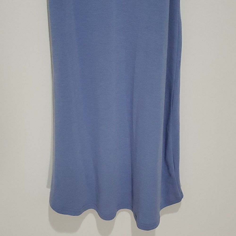 LE chateau blue sleeveless dress - Picture 3 of 7